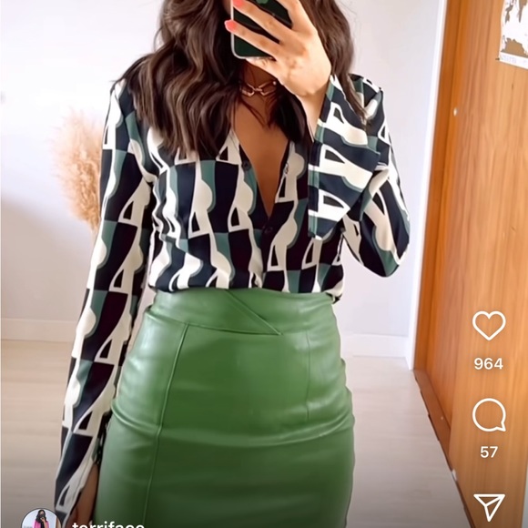 Lot 4 brand new bottoms - bulk clothing for keeping or reselling - Picture 7 of 12